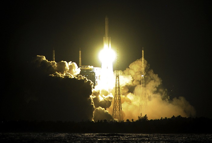 China says new rocket brings space station plans closer 